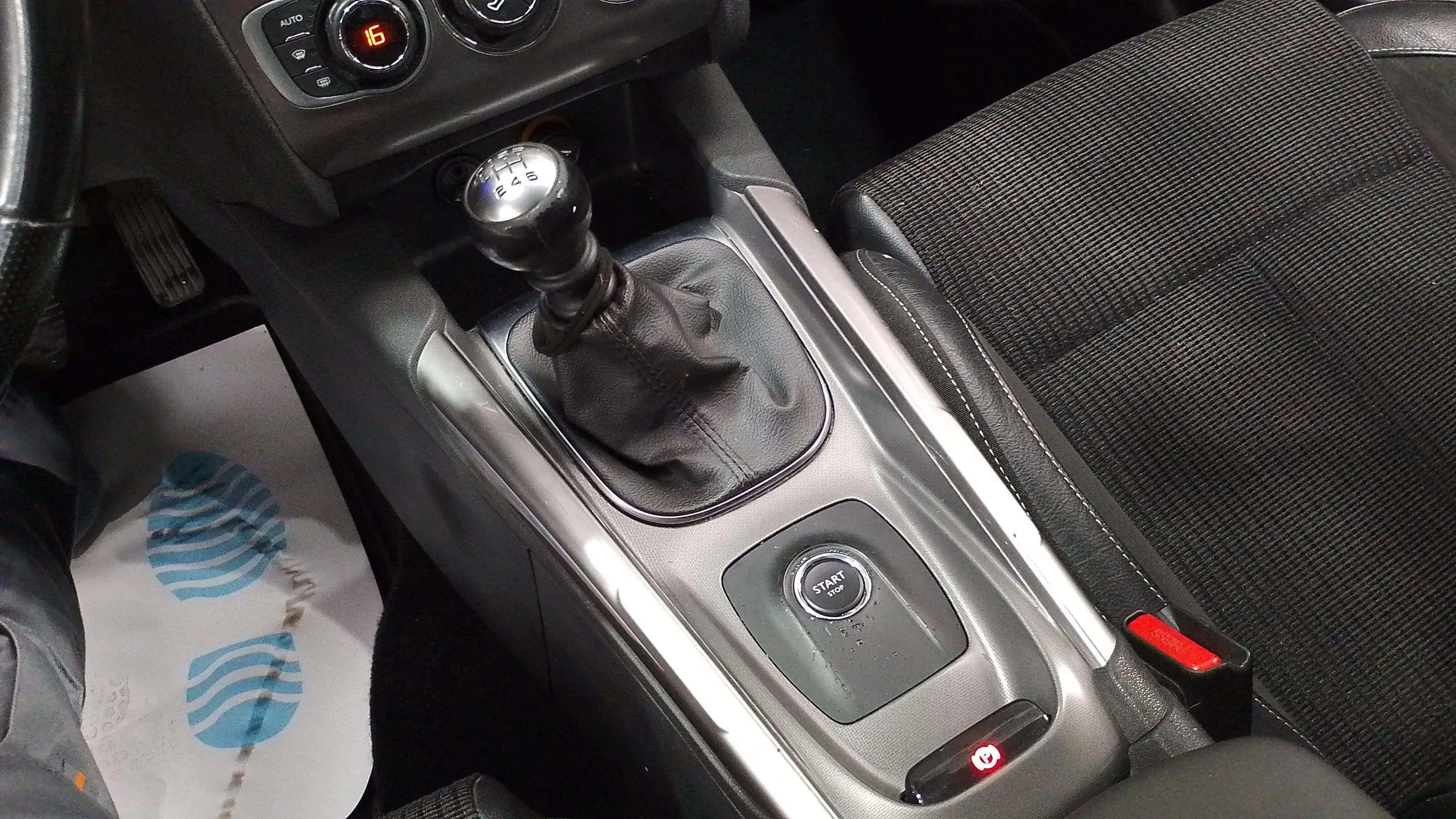 Citroën C4 PureTech Feel Edition - foto 24