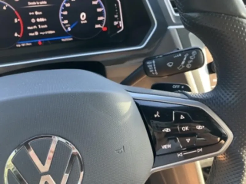 Volkswagen Tiguan R-Line 2.0 TDI DSG - foto 18