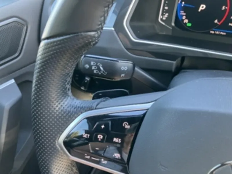 Volkswagen Tiguan R-Line 2.0 TDI DSG - foto 41