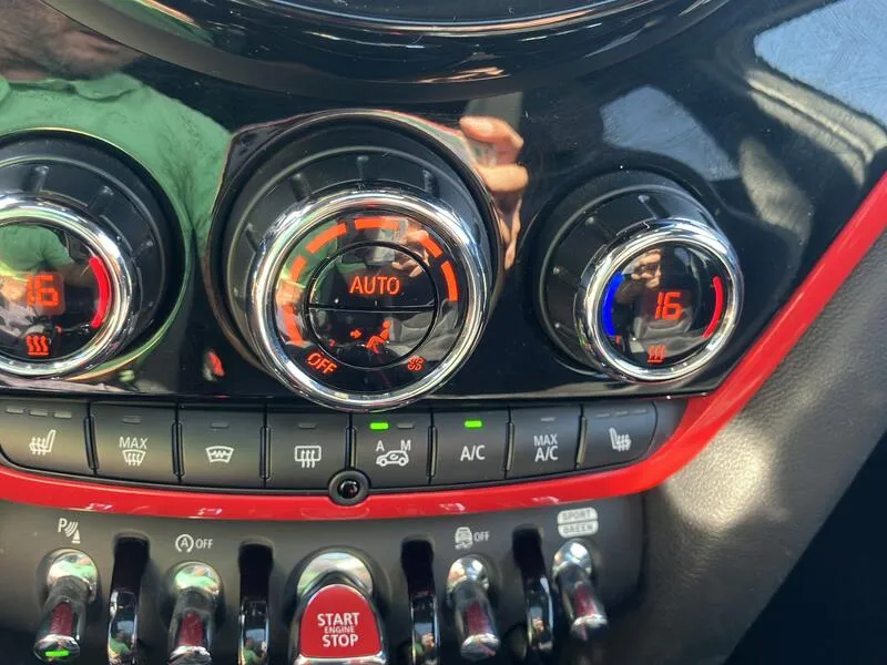 MINI Countryman Cooper SD ALL4 - foto 40
