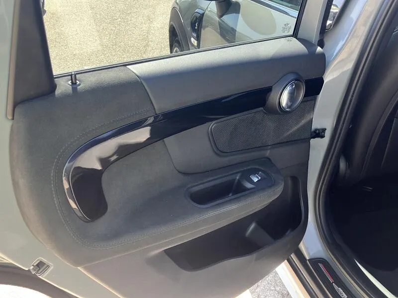 MINI Countryman Cooper SD ALL4 - foto 14