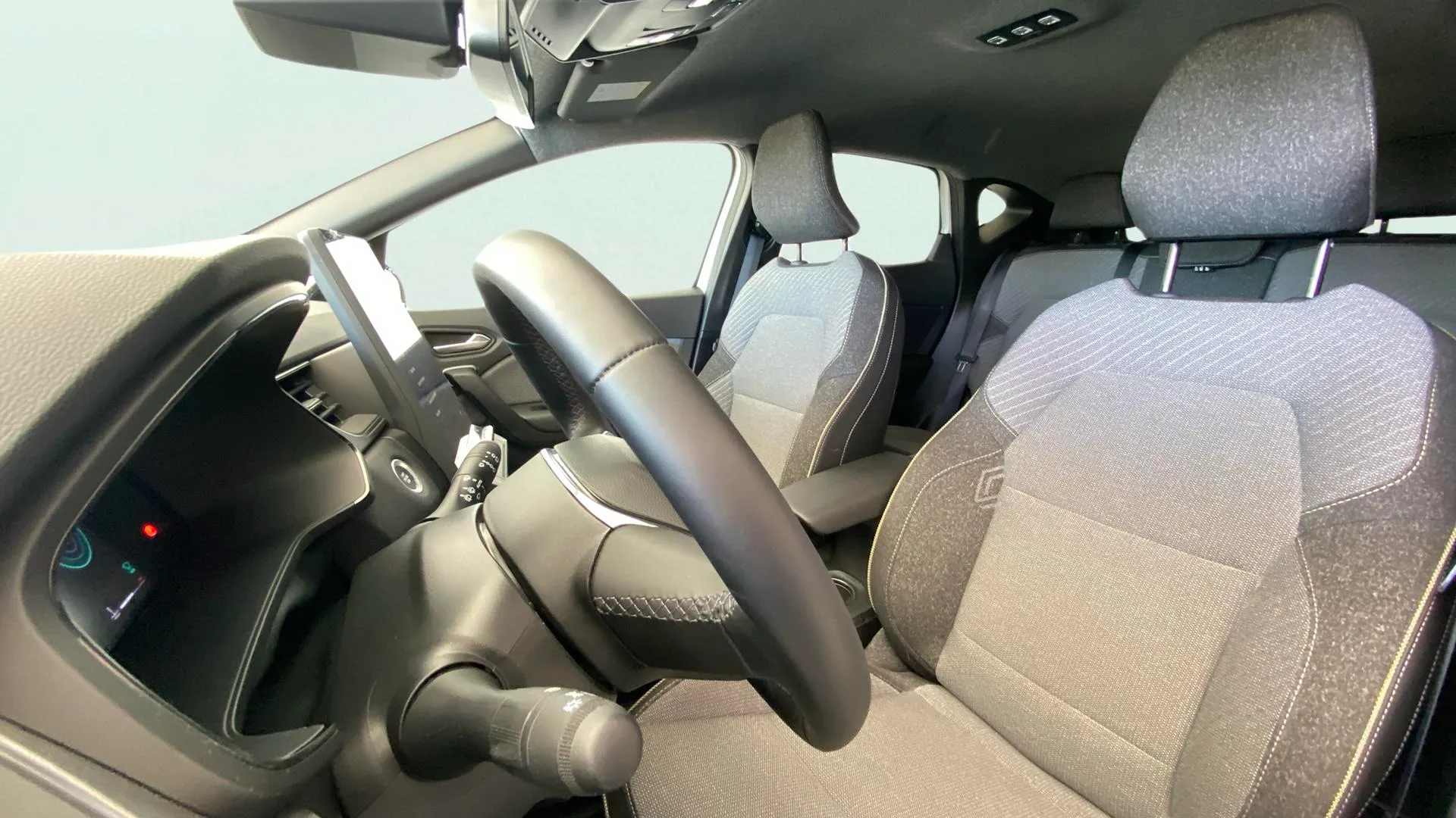 Renault Captur techno TCe mild hybrid - foto 9