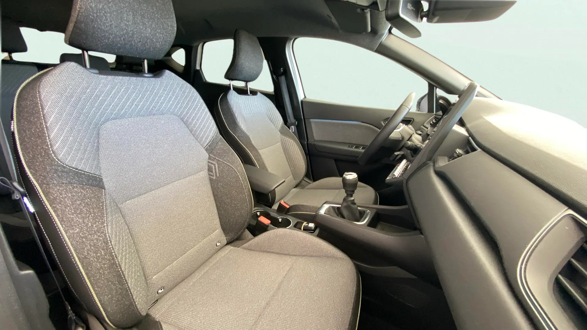 Renault Captur techno TCe mild hybrid - foto 17
