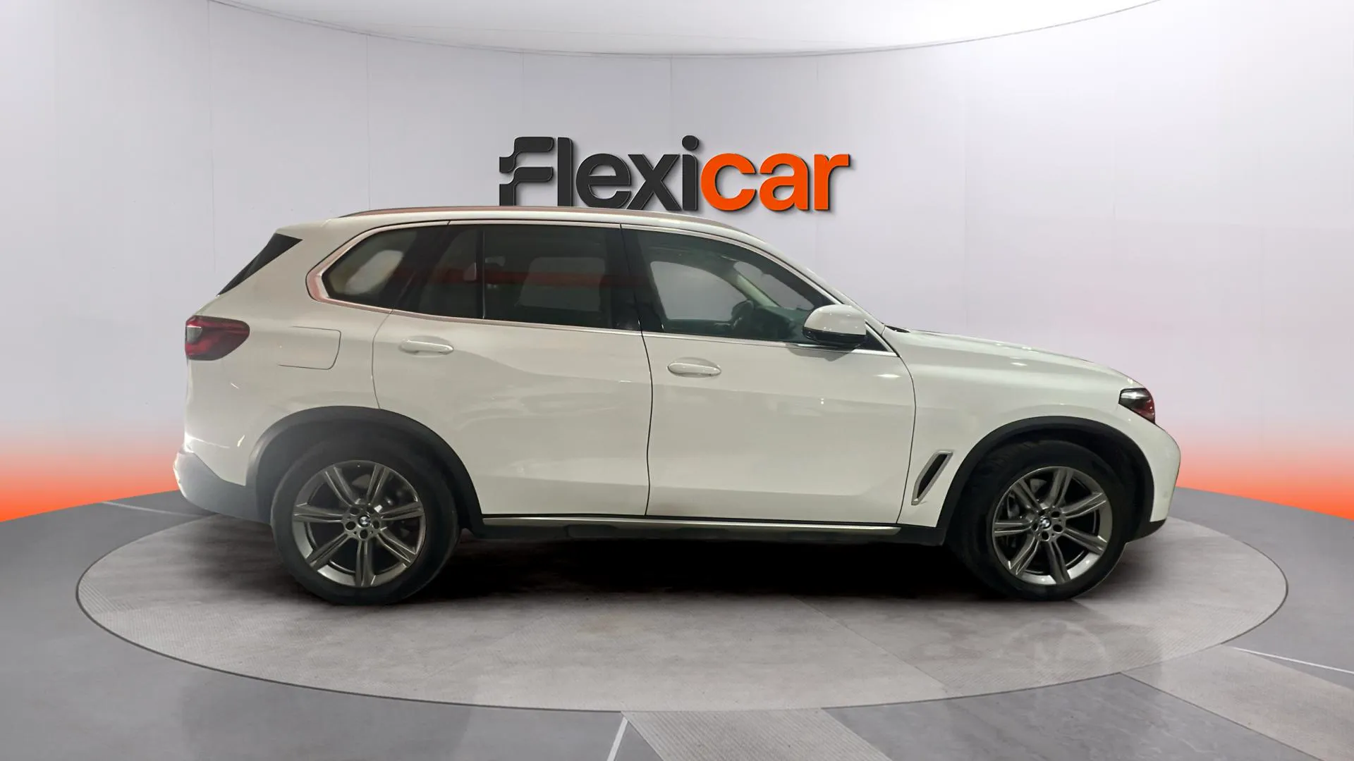 BMW X5 xDrive40i - foto 8