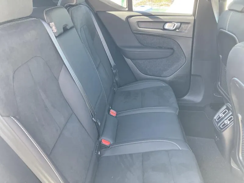 Volvo XC40 Recharge Twin Eléctrico Pro AWD - foto 27