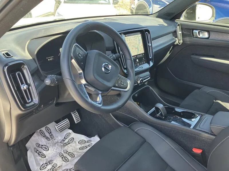 Volvo XC40 Recharge Twin Eléctrico Pro AWD - foto 14