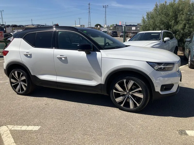 Volvo XC40 Recharge Twin Eléctrico Pro AWD - foto 7