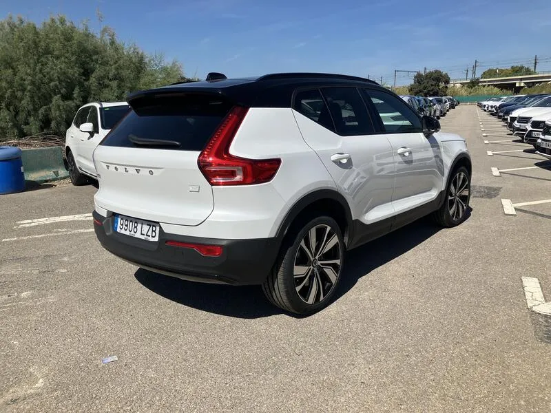 Volvo XC40 Recharge Twin Eléctrico Pro AWD - foto 6