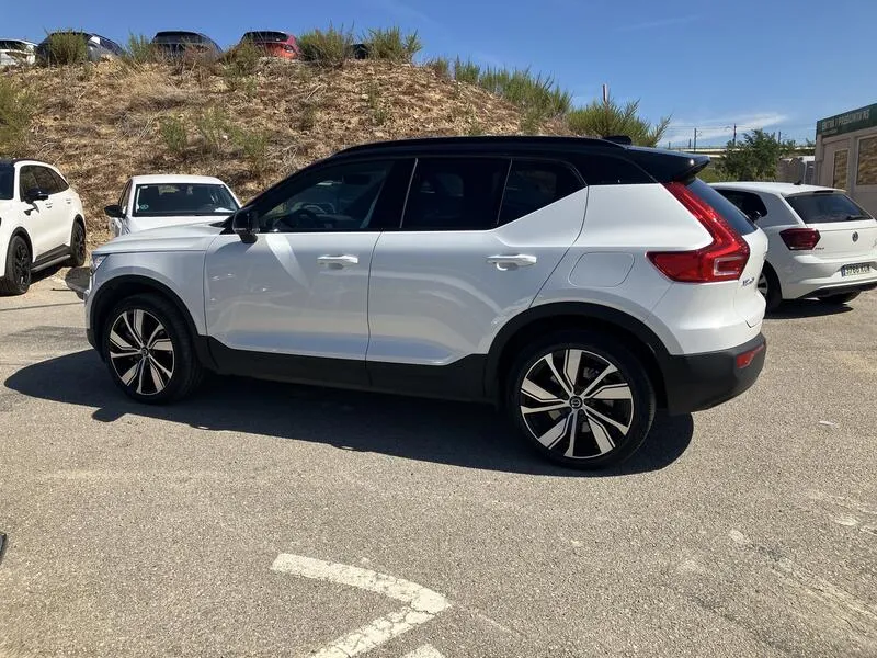 Volvo XC40 Recharge Twin Eléctrico Pro AWD - foto 3