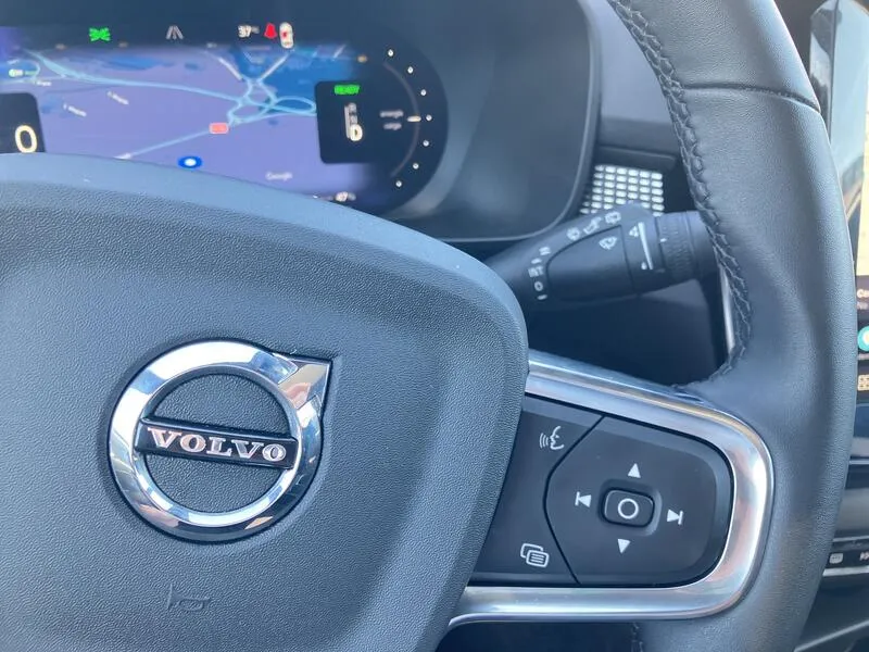 Volvo XC40 Recharge Twin Eléctrico Pro AWD - foto 41