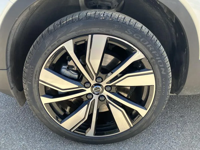 Volvo XC40 Recharge Twin Eléctrico Pro AWD - foto 18