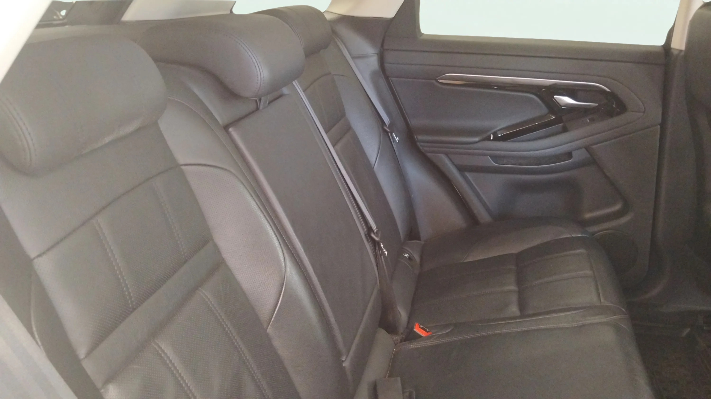 Land Rover Range Rover Evoque 2.0 D150 4WD - foto 9