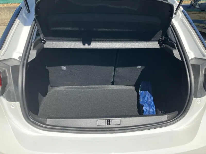 Opel Corsa 1.2T XHL Edition (2) - foto 19