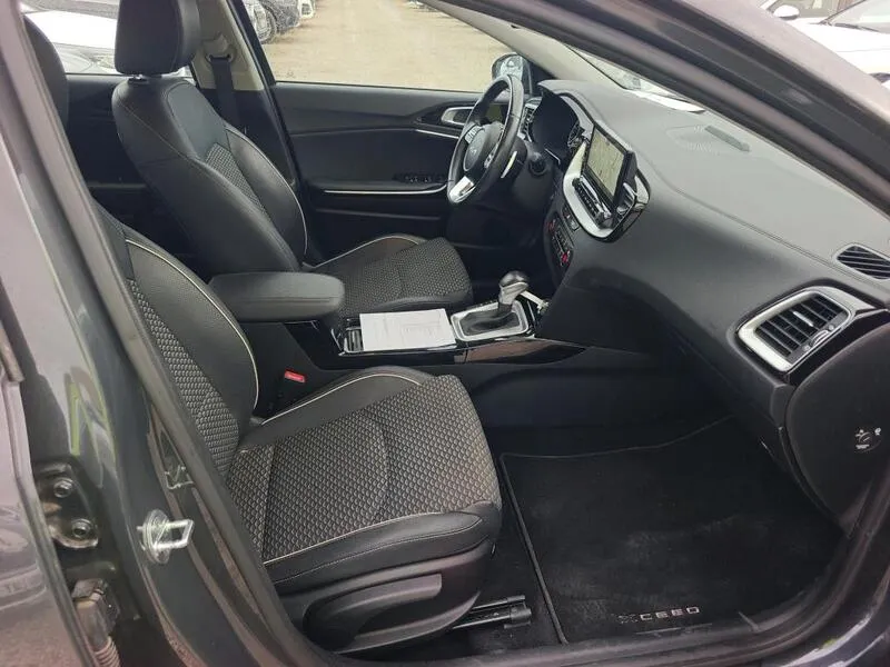 Kia XCeed 1.6 GDi PHEV E-Tech - foto 48