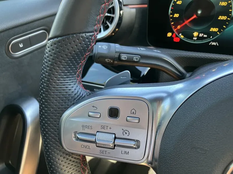 Mercedes-Benz Clase A A 180 AMG Line AT7 E6d - foto 29