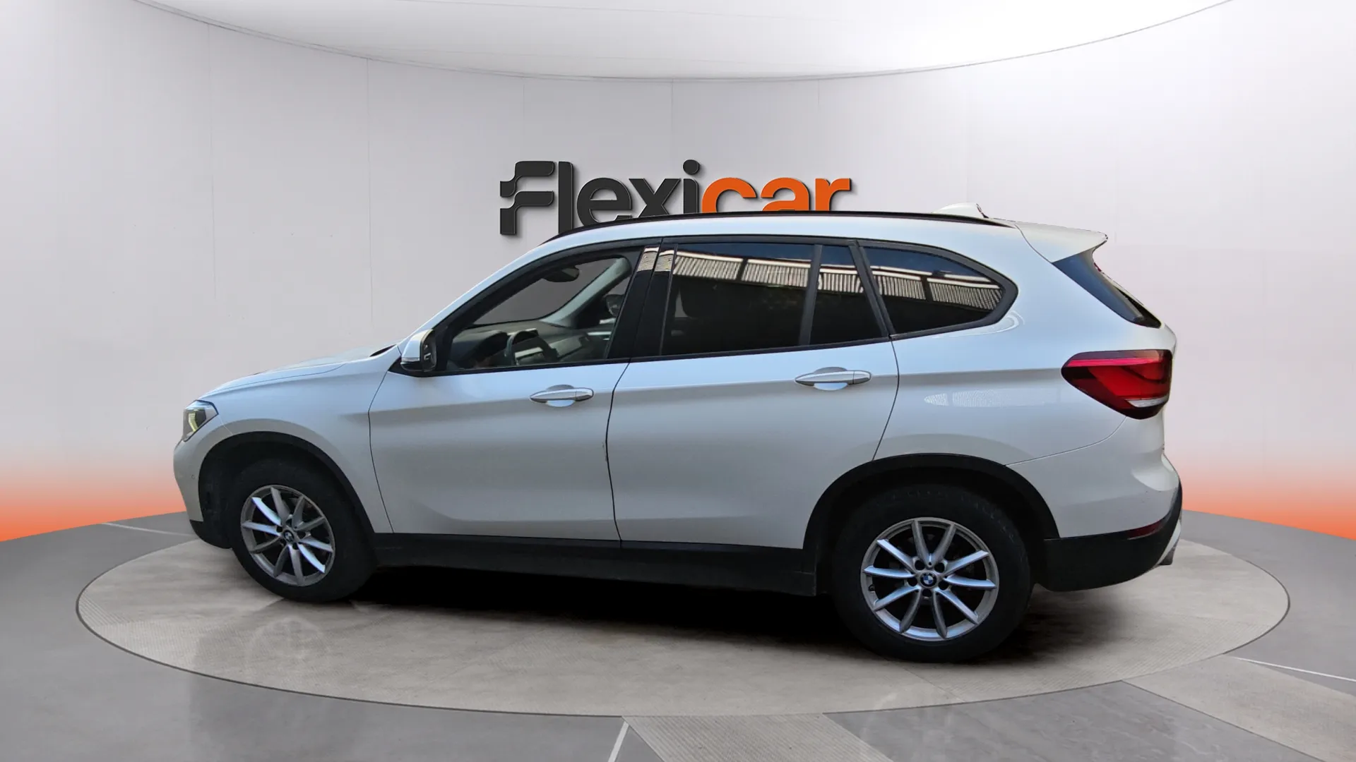 BMW X1 sDrive18d - foto 5