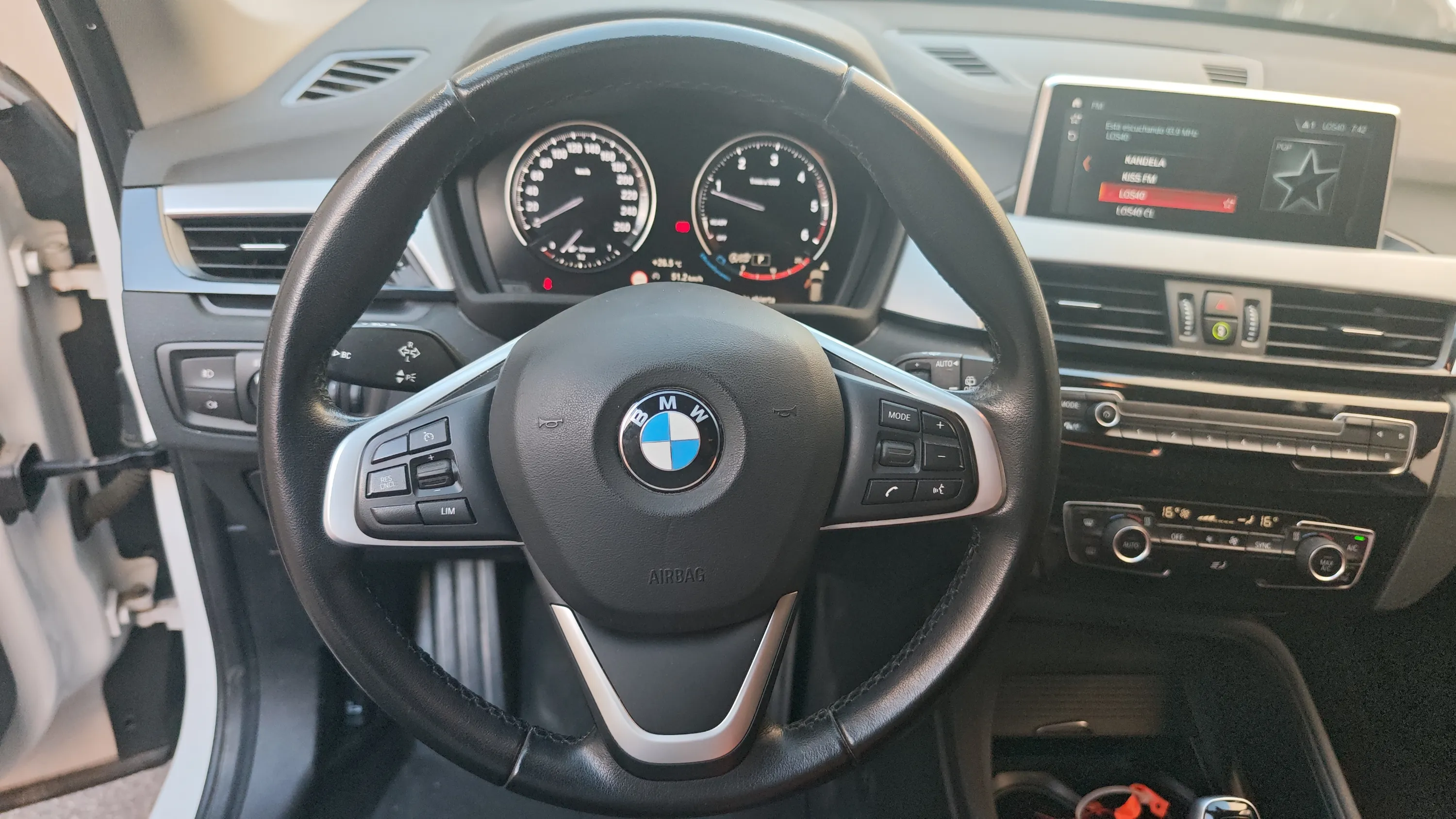 BMW X1 sDrive18d - foto 8