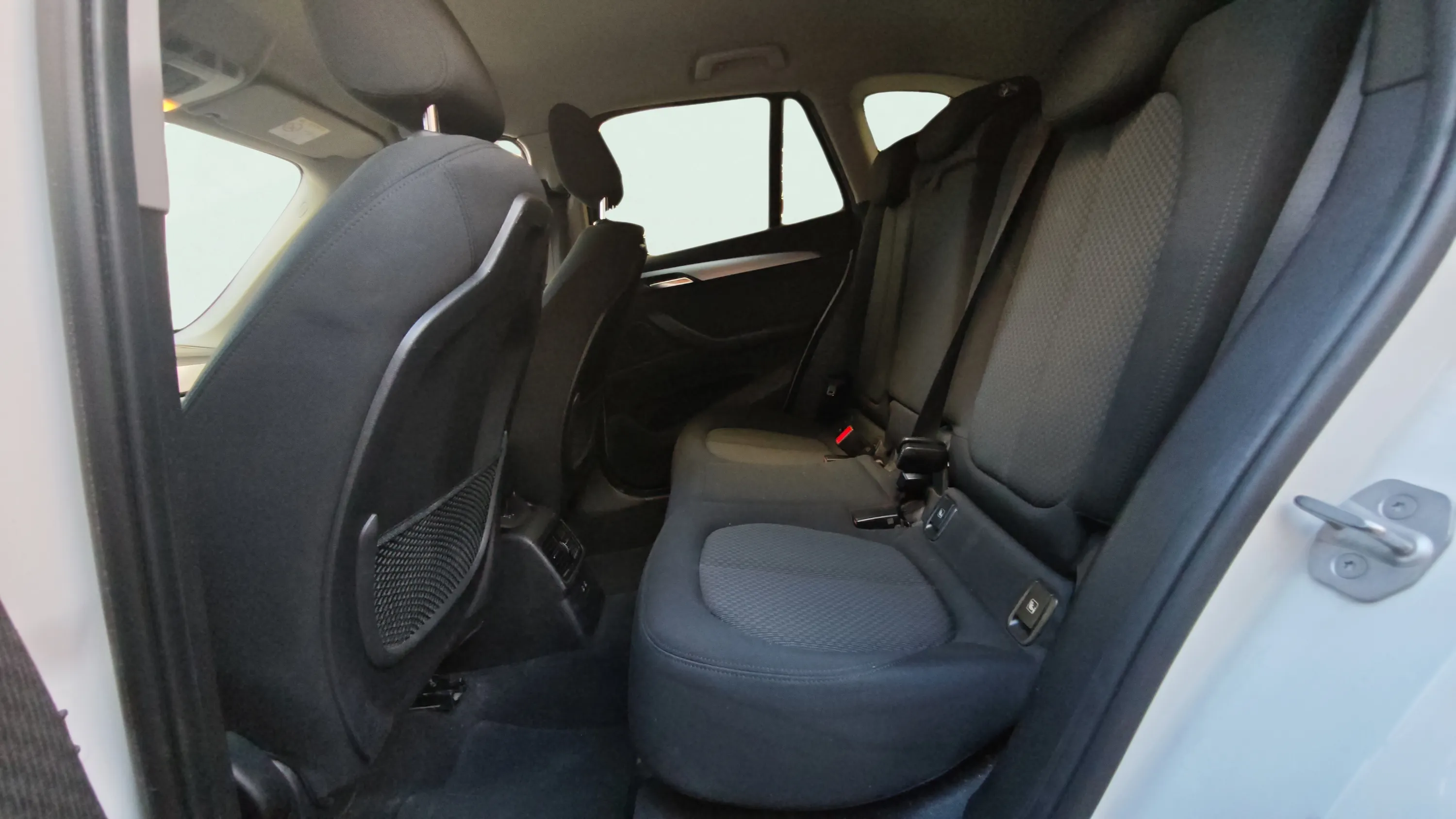 BMW X1 sDrive18d - foto 12