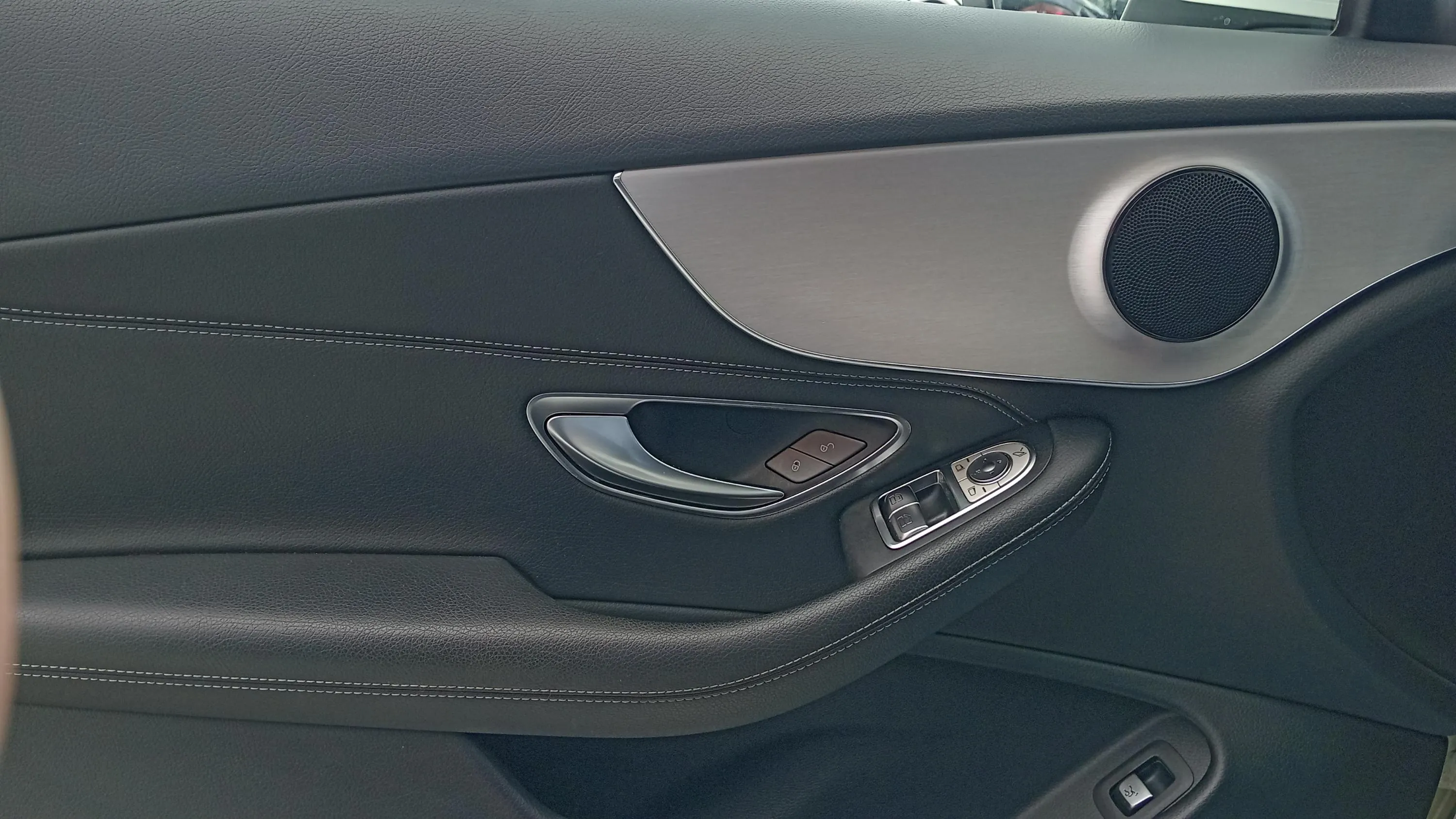 Mercedes-Benz Clase C Coupé C 200 - foto 19