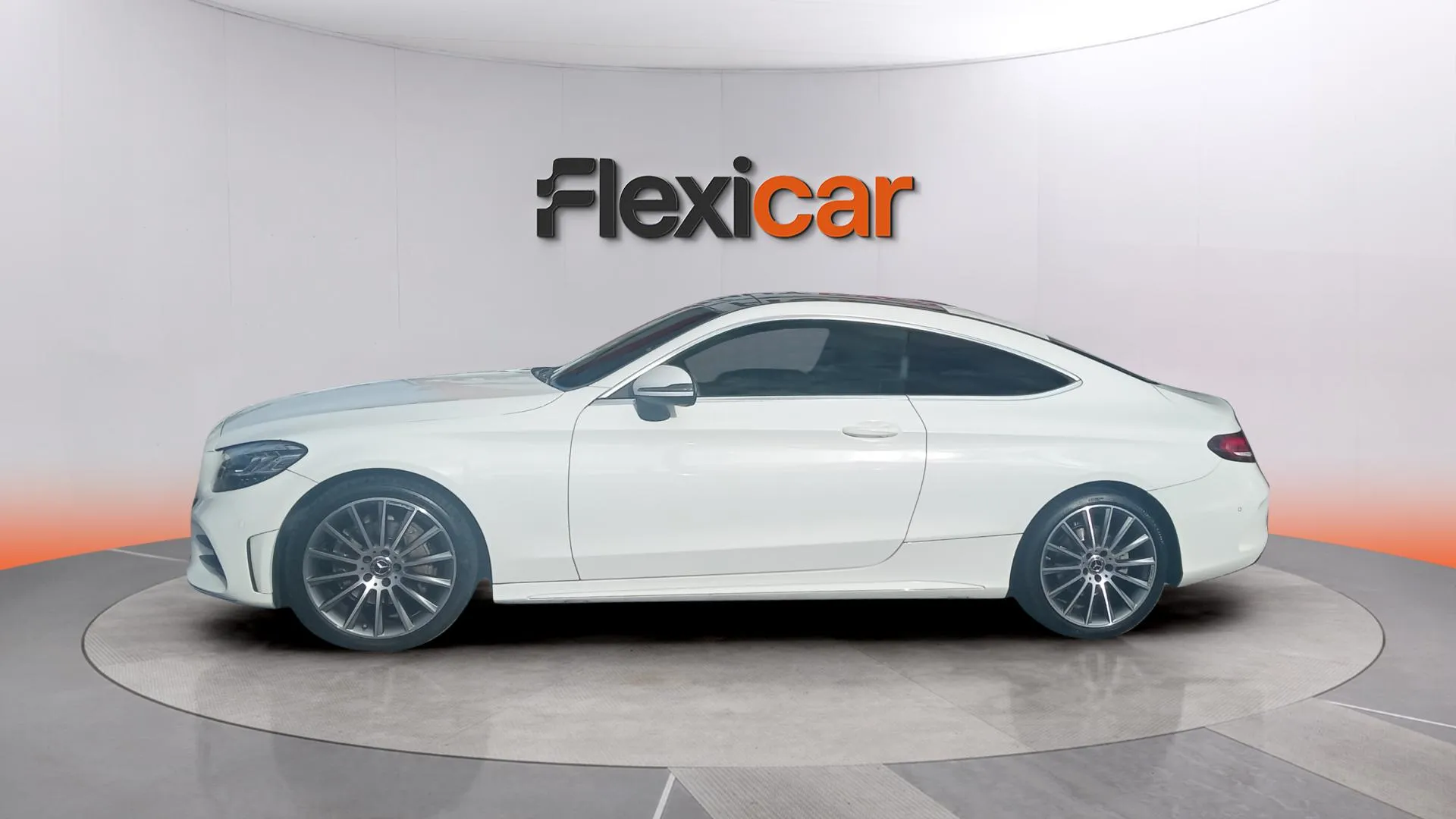 Mercedes-Benz Clase C Coupé C 200 - foto 4