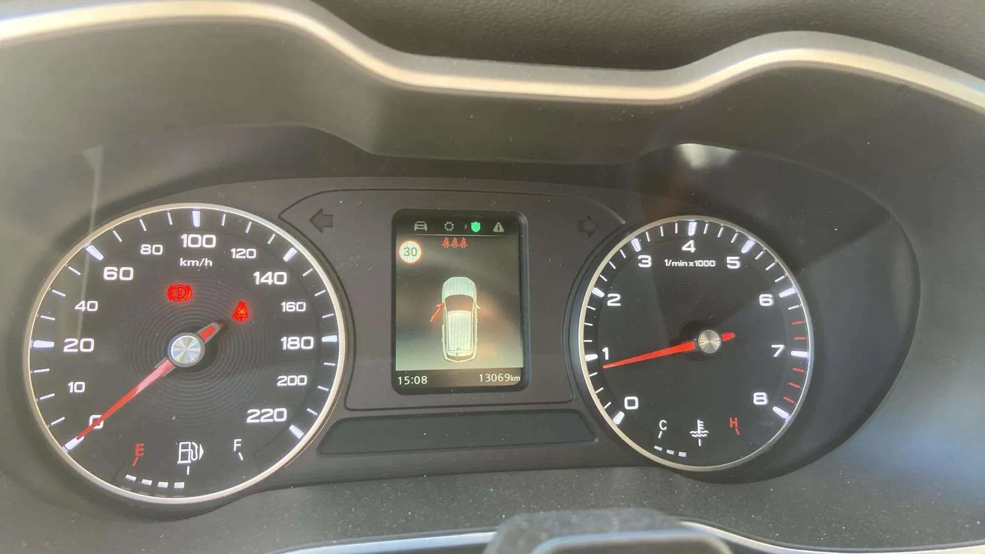 MG ZS 1.5 Comfort - foto 19