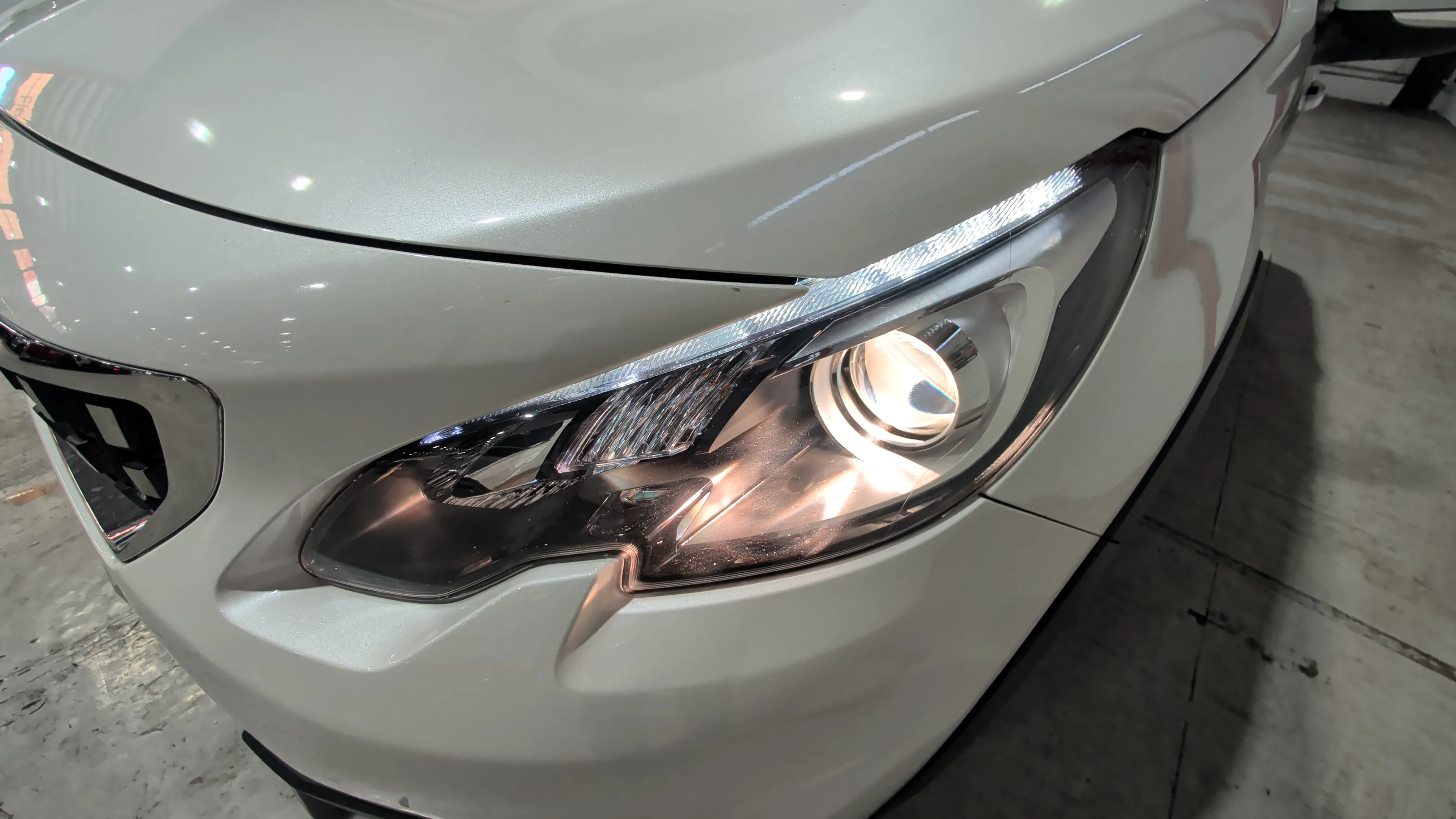 Peugeot 2008 Allure 1.2 PureTech - foto 18