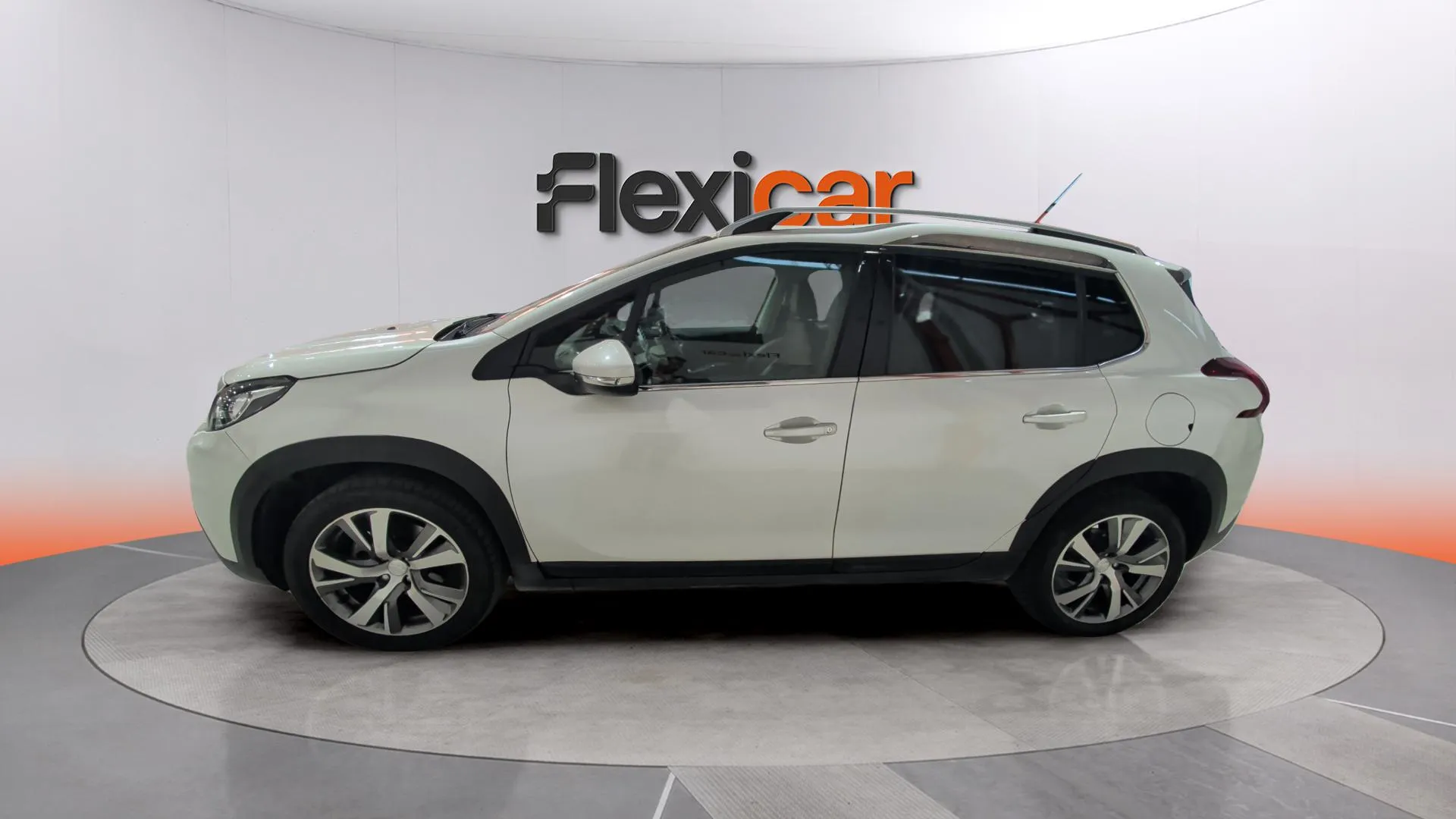 Peugeot 2008 Allure 1.2 PureTech - foto 4
