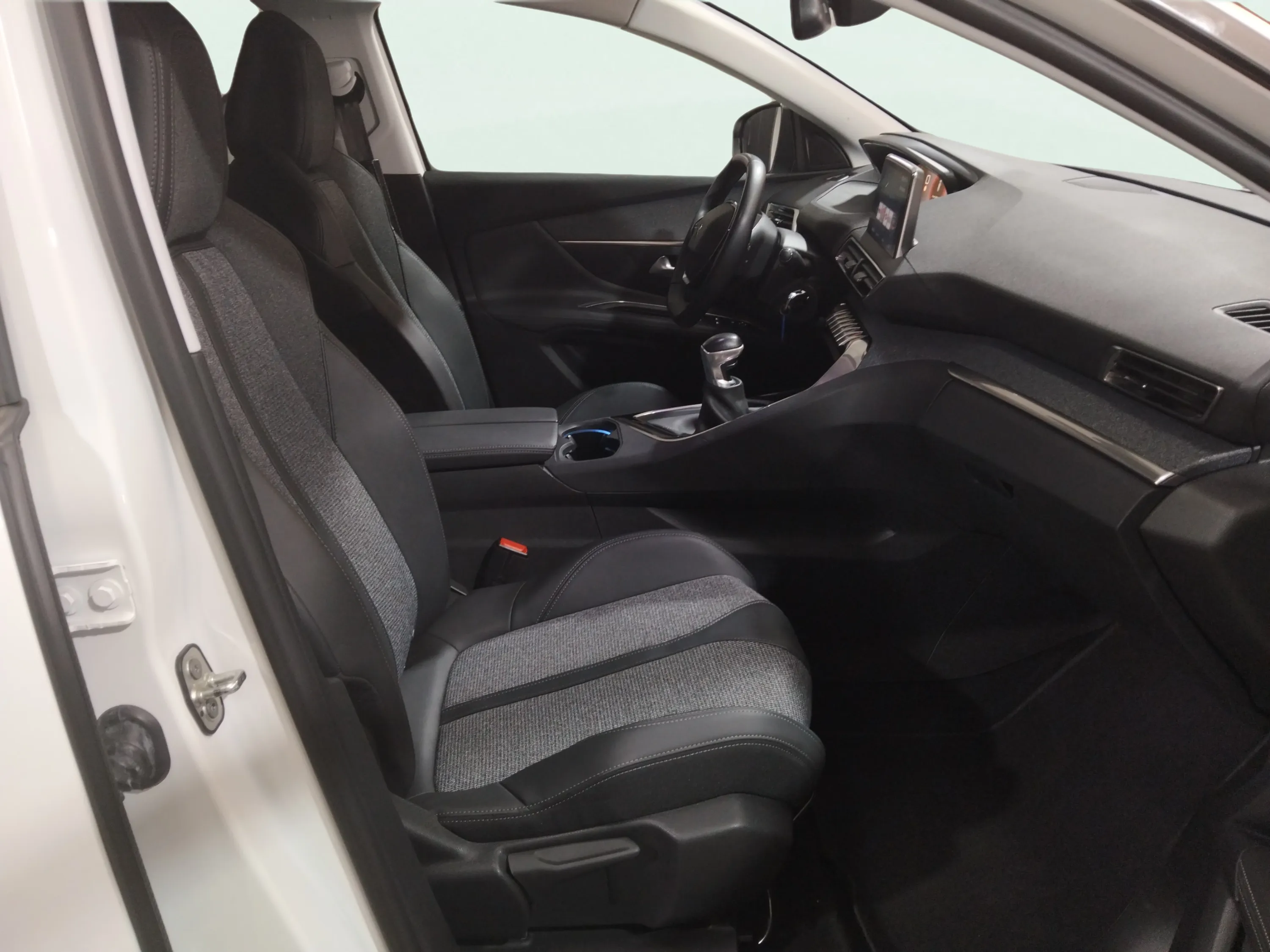 Peugeot 3008 1.2 PureTech Active - foto 13