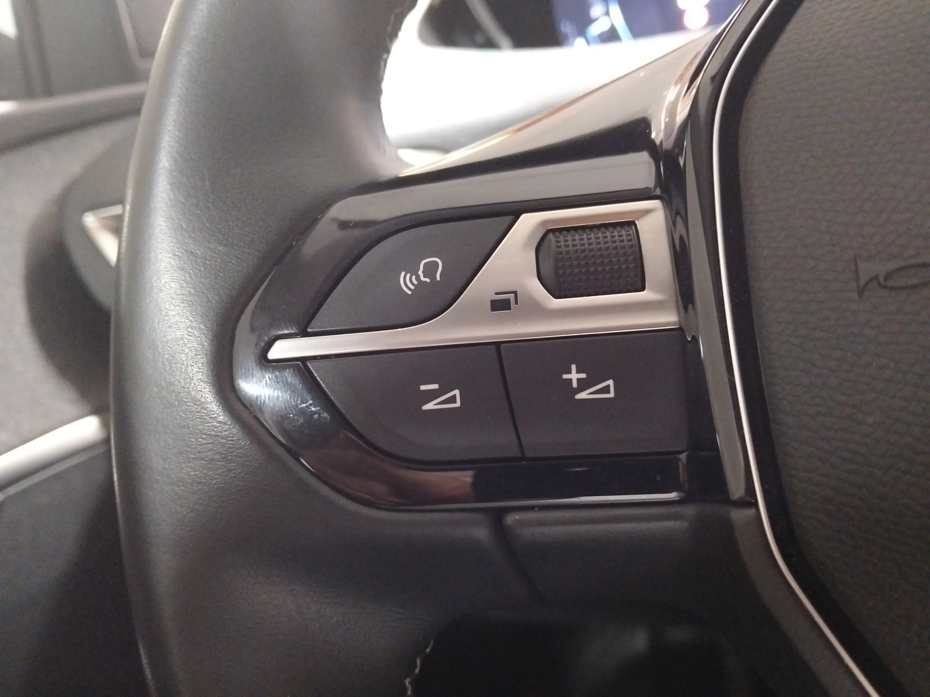 Peugeot 3008 1.2 PureTech Active - foto 27