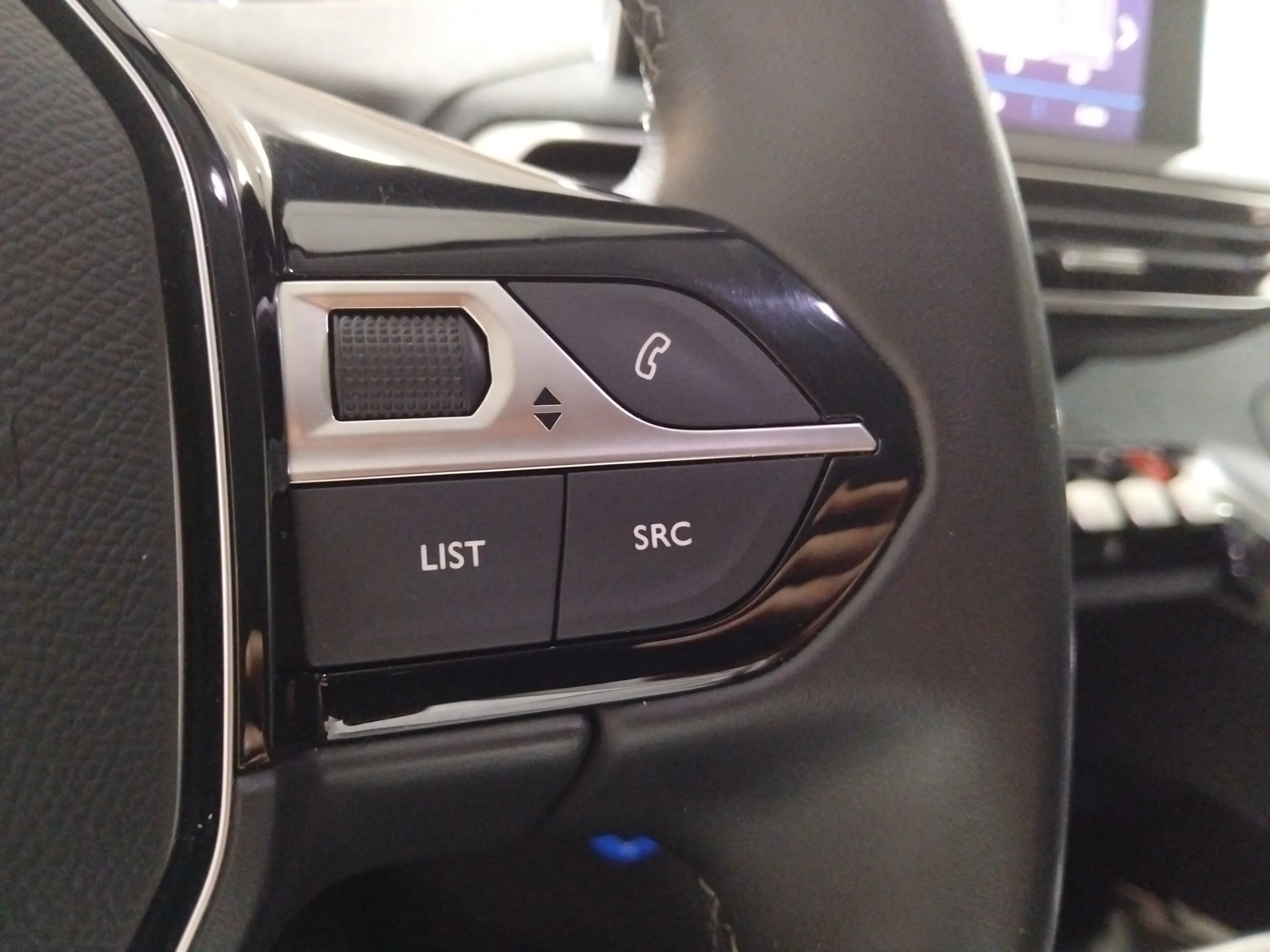 Peugeot 3008 1.2 PureTech Active - foto 25