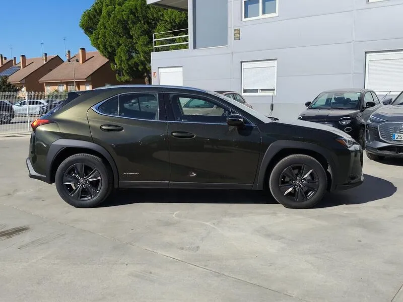 Lexus UX 2.0 250h Business - foto 7