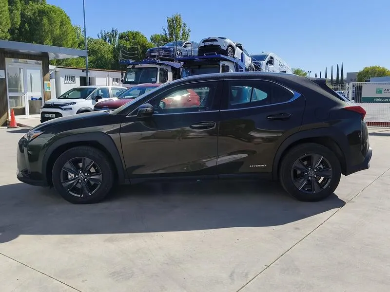 Lexus UX 2.0 250h Business - foto 3