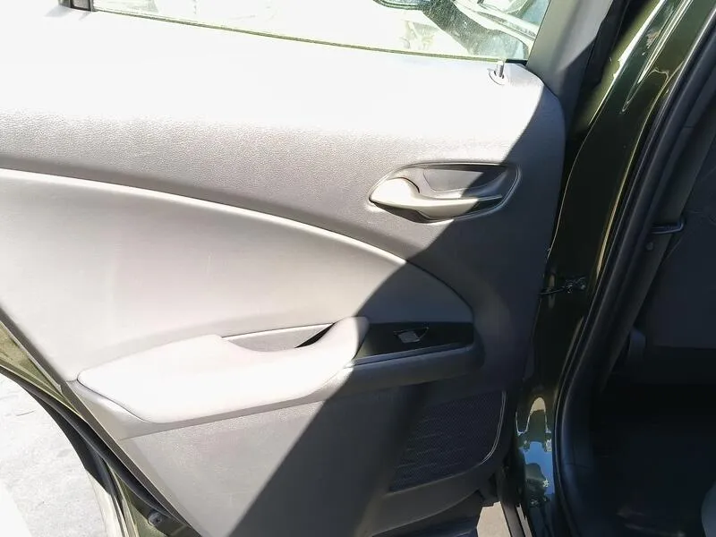Lexus UX 2.0 250h Business - foto 31