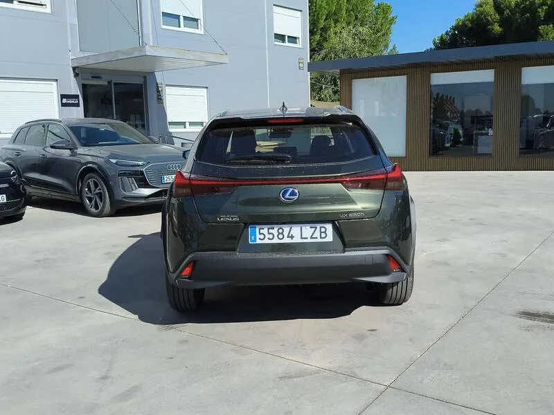Lexus UX 2.0 250h Business - foto 5