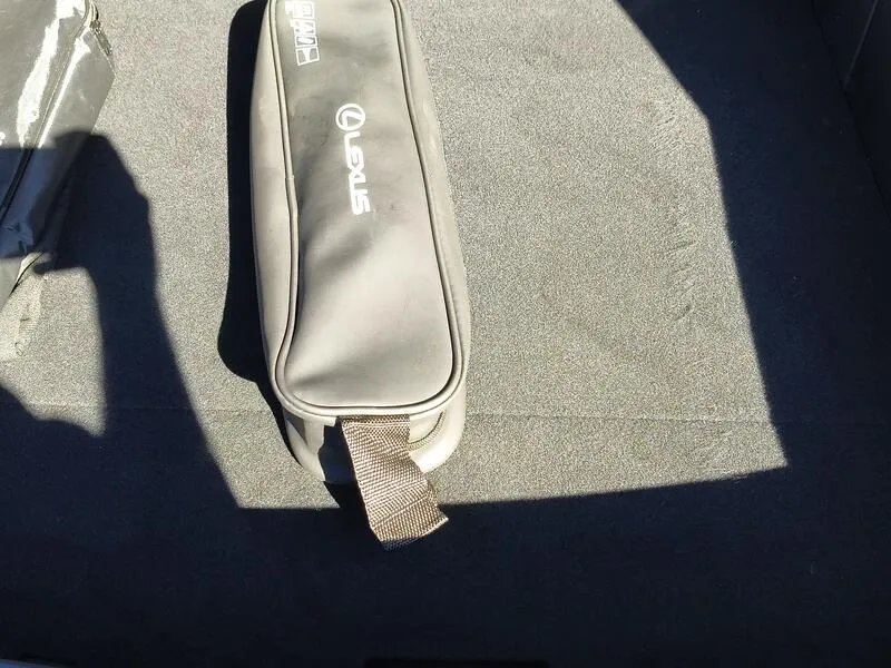 Lexus UX 2.0 250h Business - foto 34