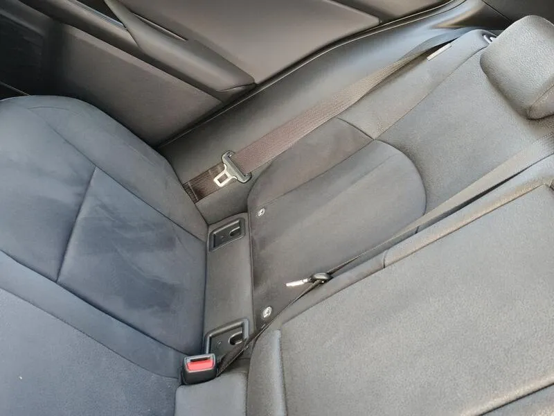 Lexus UX 2.0 250h Business - foto 29