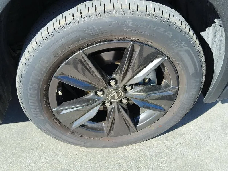 Lexus UX 2.0 250h Business - foto 37