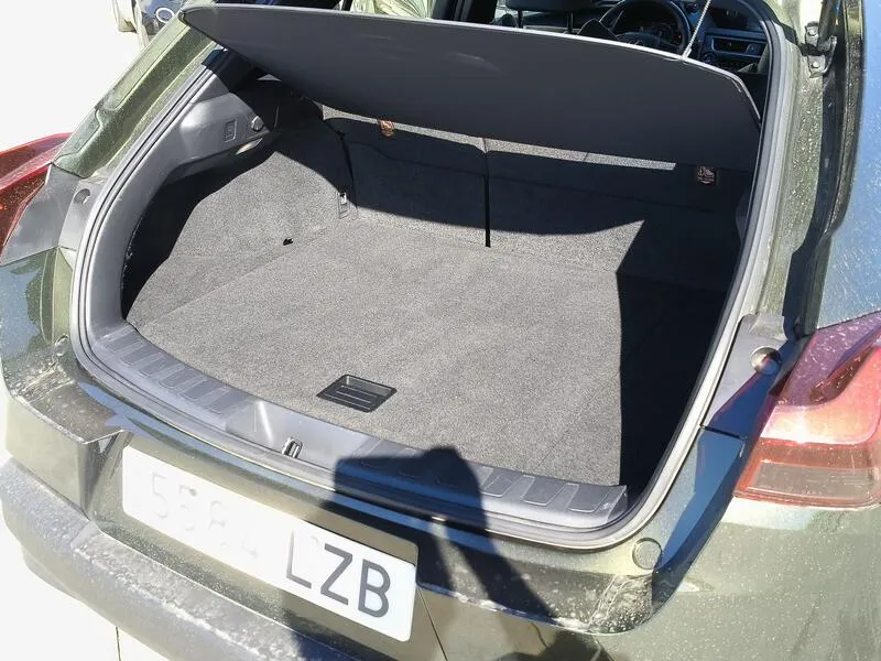 Lexus UX 2.0 250h Business - foto 35