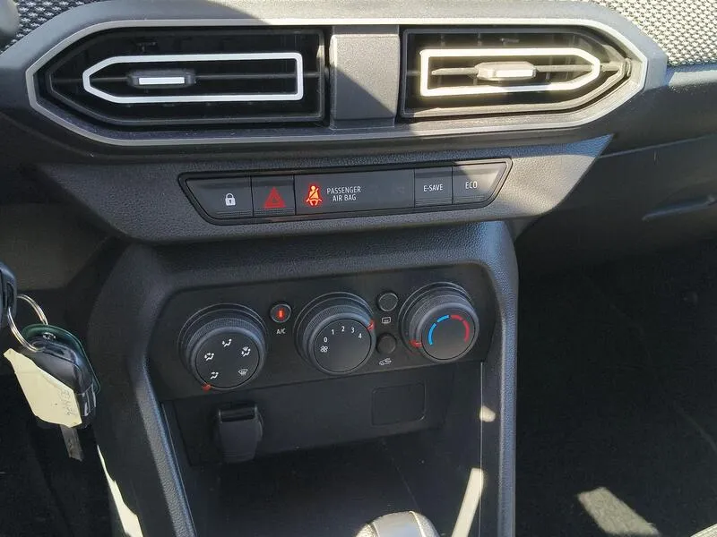 Dacia Jogger Expression 1.6 - foto 12
