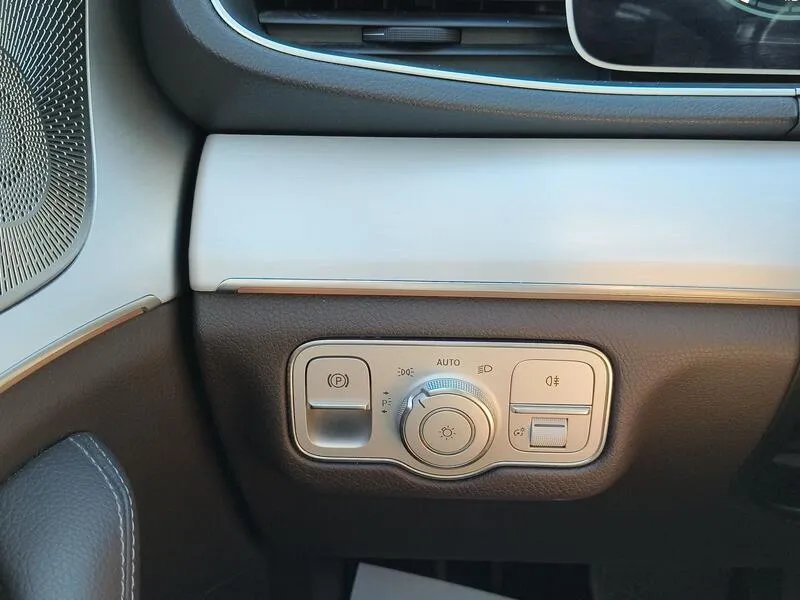 Mercedes-Benz GLE 350de 4MATIC - foto 29