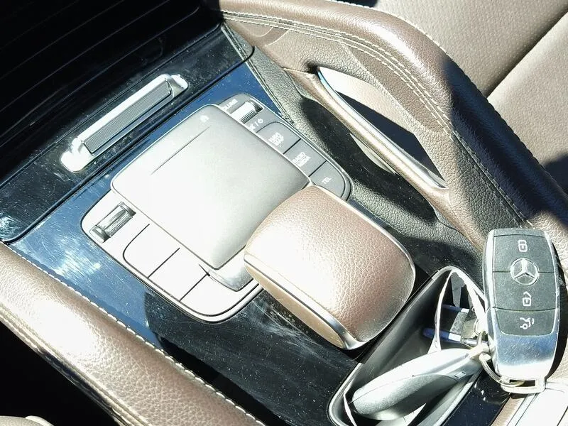 Mercedes-Benz GLE 350de 4MATIC - foto 13