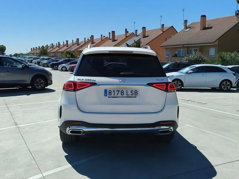 Mercedes-Benz GLE 350de 4MATIC - foto 5