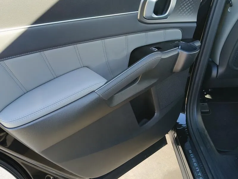Kia Sorento 1.6 T-GDi HEV Drive 7 plazas - foto 32