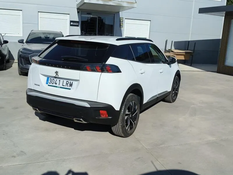 Peugeot 2008 Allure Pack PureTech 130 - foto 6