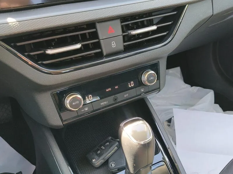 Škoda Kamiq 1.0 TSI DSG Ambition - foto 12