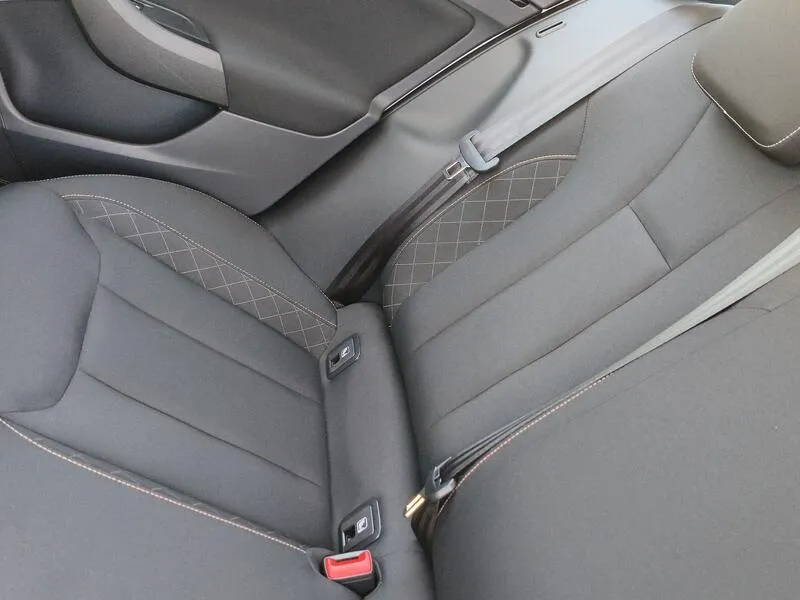 Škoda Kamiq 1.0 TSI DSG Ambition - foto 34