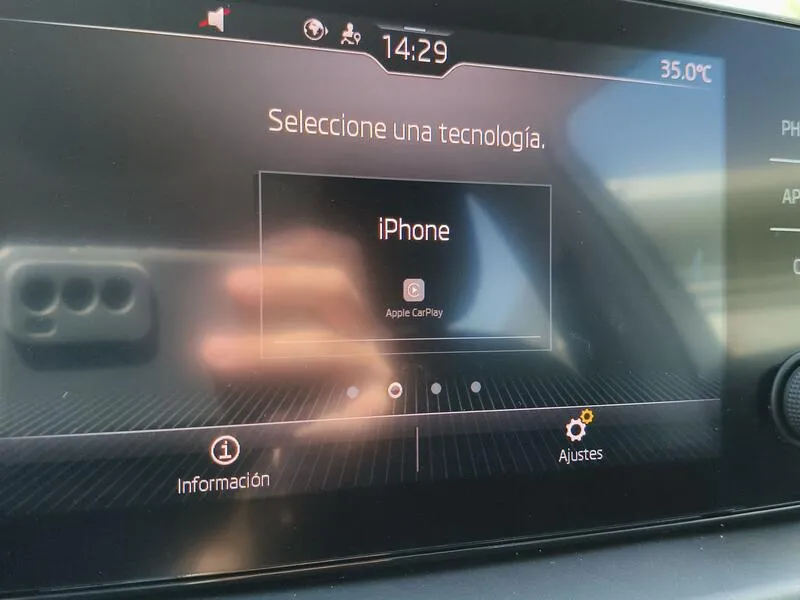 Škoda Kamiq 1.0 TSI DSG Ambition - foto 16