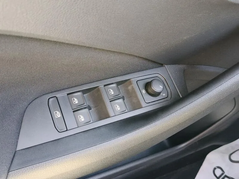 Škoda Kamiq 1.0 TSI DSG Ambition - foto 30