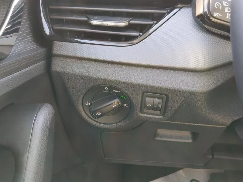 Škoda Kamiq 1.0 TSI DSG Ambition - foto 29