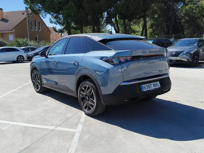 Peugeot 3008 Hybrid 145 Allure 1.2 - foto 4